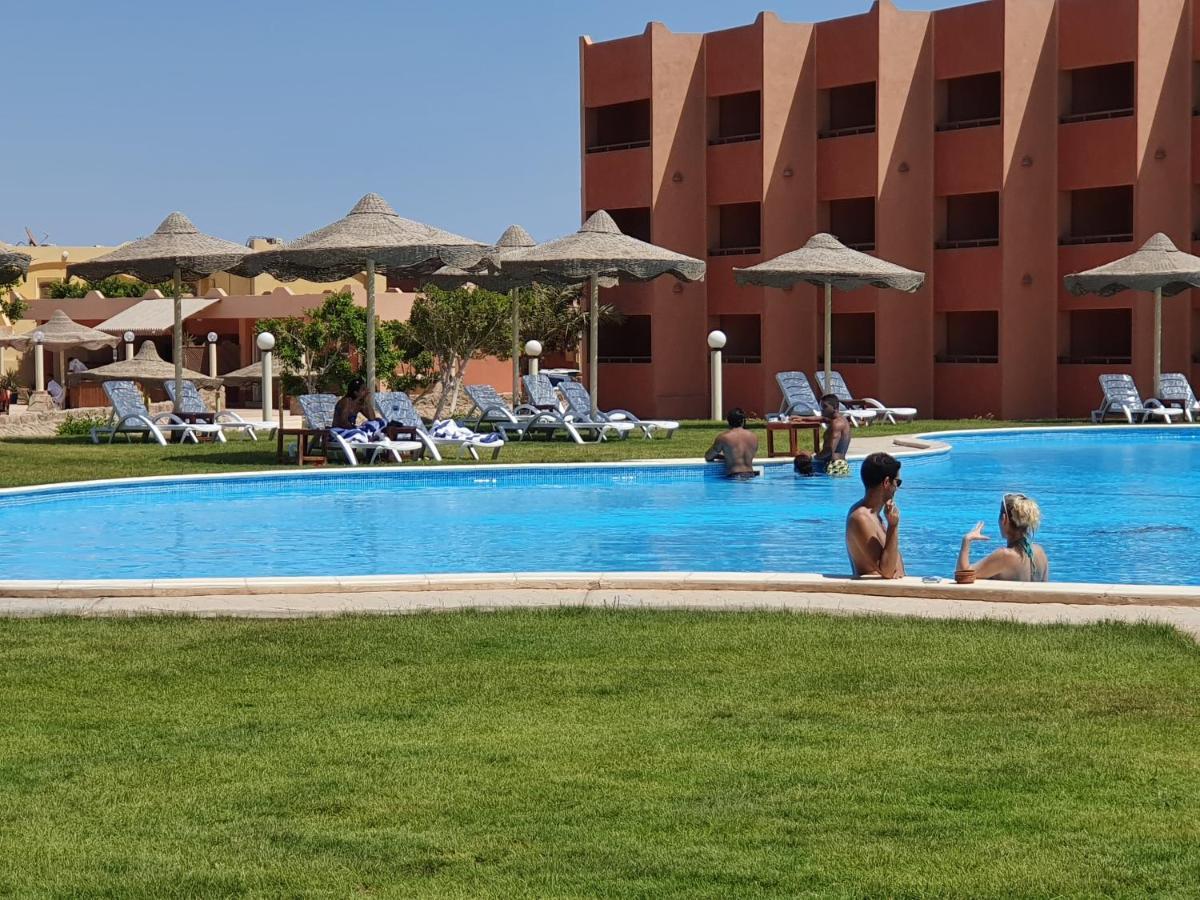 Fanar Hotel 아인 수크나 외부 사진