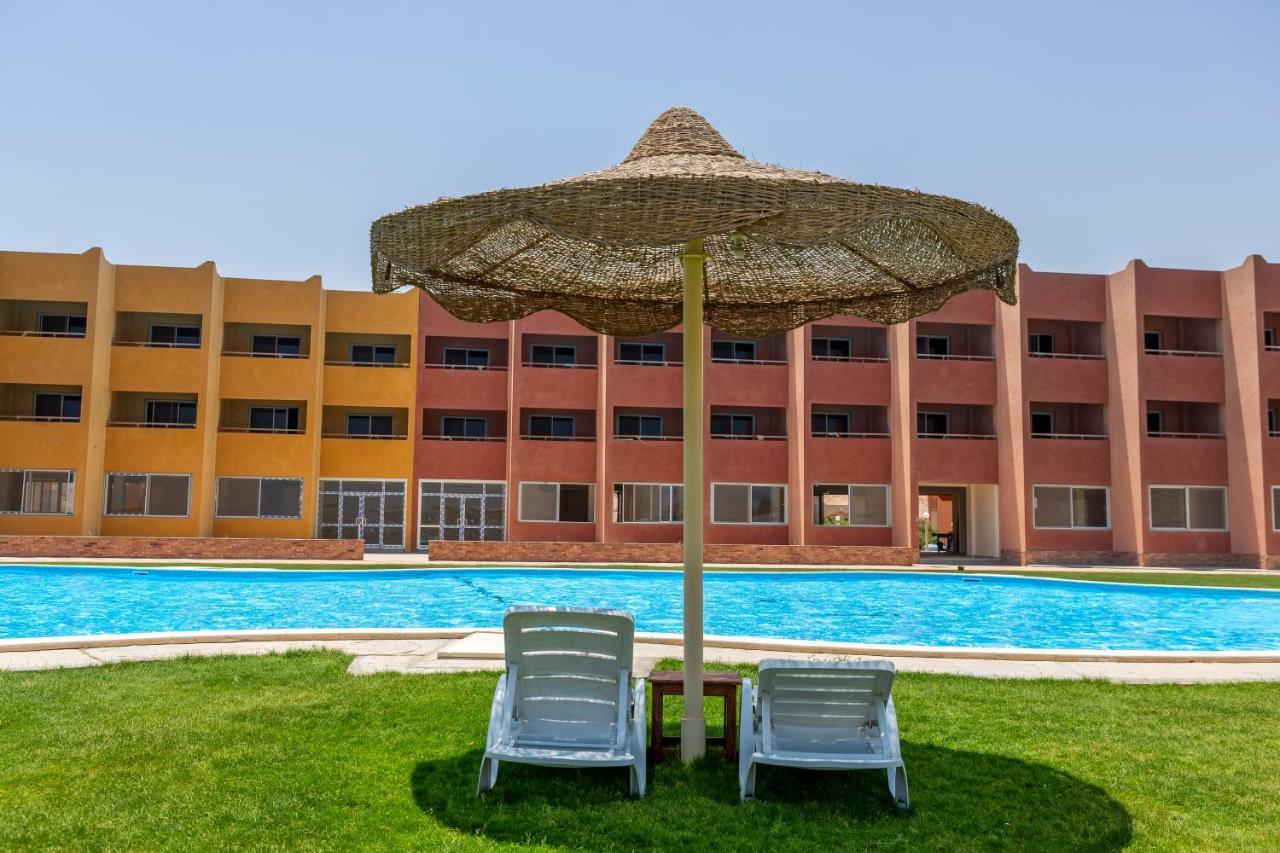Fanar Hotel 아인 수크나 외부 사진